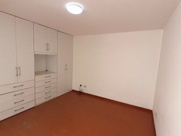 VENDO DEPARTAMENTO CERCA A LA MUNICIPALIDAD DE SAN BORJA