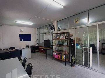 ขายด่วน ที่ดิน 204 ตร.วาพร้อมบ้านเดี่ยวชั้นเดียว โกดังสินค้า สำนักงานชั้นเดียว เข้าซอย ผ่านหมู่บ้านเพชรโสธร ซอย5