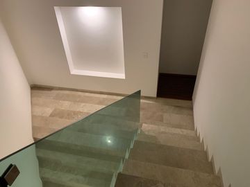 HERMOSA CASA EN VILLANTIGUA DE OPORTUNIDAD!! RENOVADA AL 100%