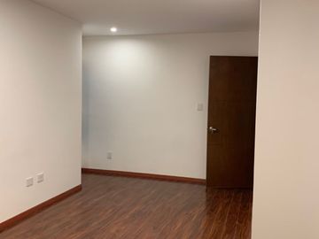 HERMOSA CASA EN VILLANTIGUA DE OPORTUNIDAD!! RENOVADA AL 100%