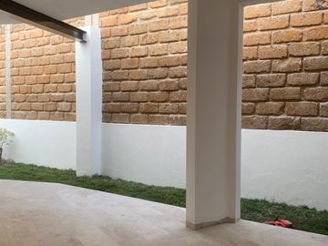 HERMOSA CASA EN VILLANTIGUA DE OPORTUNIDAD!! RENOVADA AL 100%