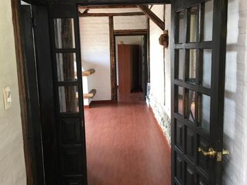 HERMOSA QUINTA EN CHECA