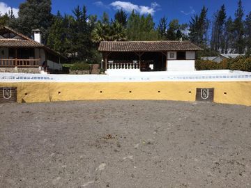 HERMOSA QUINTA EN CHECA
