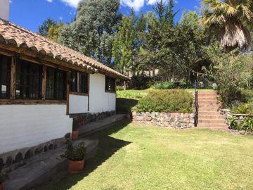 HERMOSA QUINTA EN CHECA