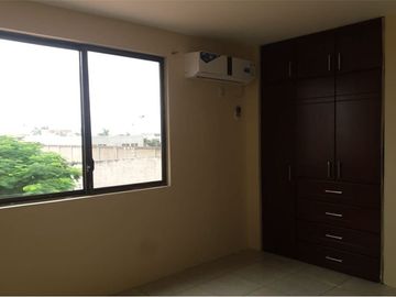 casa de renta en manta zona sur los gavilanez