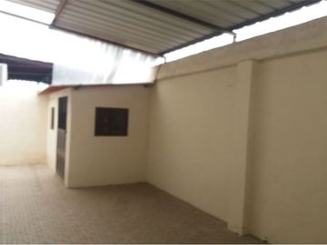casa de renta en manta zona sur los gavilanez