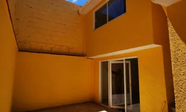Casa Para Departamentos de 2 Pisos, en Plutarco Elías Calles, Pachuca, Hidalgo.