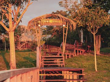 Vendo Hotel Negocio en Marcha Eco Lodge 49.25 Ha CASHIBOCOCHA PUCALLPA PERU