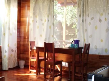 Vendo Hotel Negocio en Marcha Eco Lodge 49.25 Ha CASHIBOCOCHA PUCALLPA PERU