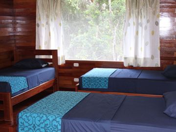 Vendo Hotel Negocio en Marcha Eco Lodge 49.25 Ha CASHIBOCOCHA PUCALLPA PERU