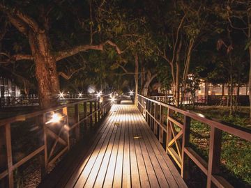 Vendo Hotel Negocio en Marcha Eco Lodge 49.25 Ha CASHIBOCOCHA PUCALLPA PERU