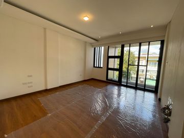 Magnificent Brand New House & Lot Don Antonio Heights Q.C. Philhomes - Kenneth Matias