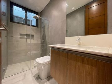 Magnificent Brand New House & Lot Don Antonio Heights Q.C. Philhomes - Kenneth Matias