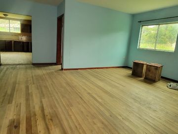 VENTA CASA DE 3 DEPARTAMENTOS