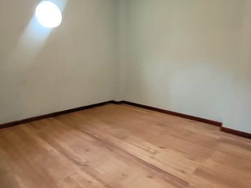 VENTA CASA DE 3 DEPARTAMENTOS