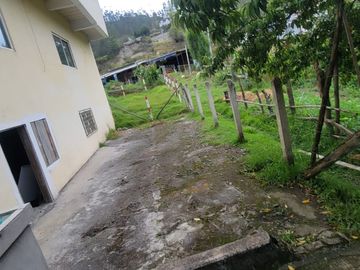 VENTA CASA DE 3 DEPARTAMENTOS