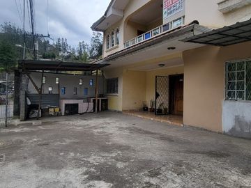 VENTA CASA DE 3 DEPARTAMENTOS
