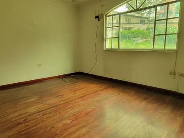 VENTA CASA DE 3 DEPARTAMENTOS