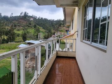 VENTA CASA DE 3 DEPARTAMENTOS