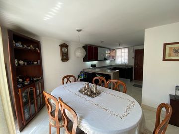 Casa de venta sector calderón dentro de conjunto