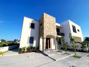 ESPECTACULAR RESIDENCIA