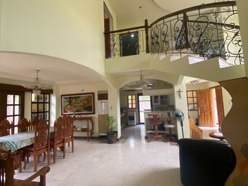 4 Bedroom House & Lot For Sale near the beachfront in Iloilo