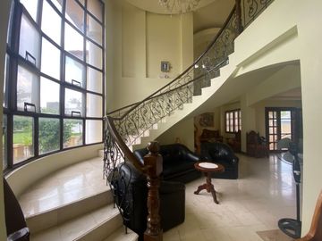 4 Bedroom House & Lot For Sale near the beachfront in Iloilo