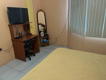 CASA EN VENTA A POCOS METROS DEL MALECÓN DE CRUCITA