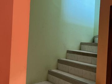 CASA EN VENTA A POCOS METROS DEL MALECÓN DE CRUCITA