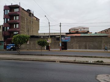 🚨OCASIÓN🚨VENTA DE CASA 216.5 m2 CHIMBOTE