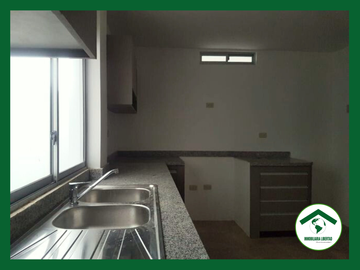 CASA EN VENTA POR ESTRENAR EN URBANIZACIÓN EN ZONA NORTE DE PORTOVIEJO
