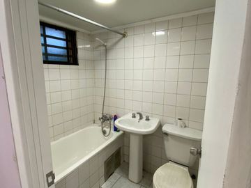 Venta amplia casa Quebrada de Macul - Peñalolén
