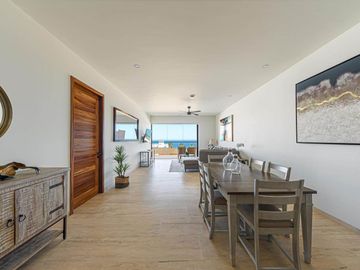 Departamento con roof común con vista al mar, alberca, jacuzzi y gym, en venta, Corredor Turístico, San José del Cabo.