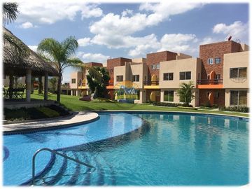 Casas con alberca y roof garden, excelentes acabados
