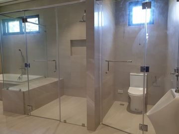 Massive 5BR Modern House and Lot w/ Swimming Pool for Sale