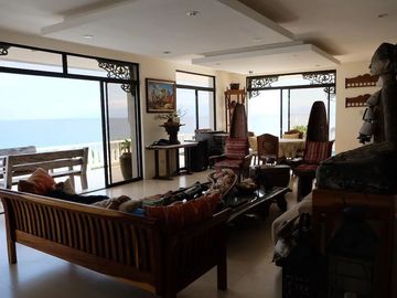 KYU - FOR SALE: 6 Bedroom House in Calatagan, Batangas
