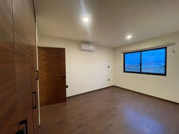 CASA EN VENTA EN PRIVADA EN SAN ANGEL V