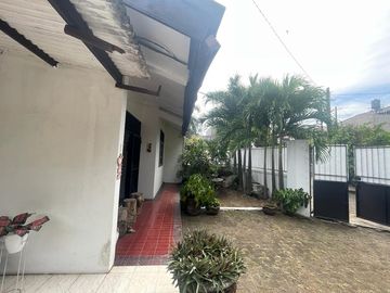 Rumah Dijual di Komplek Perumahan Griya Kencana, Ciledug
