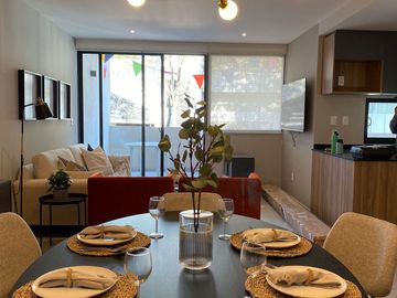 DEPARTAMENTO CON ENORME BALCON EN DEL VALLE CENTRO