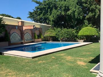 $3,350,000 Lomas de Cuernavaca, Recámaras, Alberca, Jacuzzi, Lomas de Cuernavaca, Temixco, Morelos