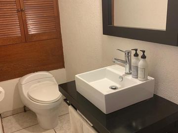 $3,350,000 Lomas de Cuernavaca, Recámaras, Alberca, Jacuzzi, Lomas de Cuernavaca, Temixco, Morelos