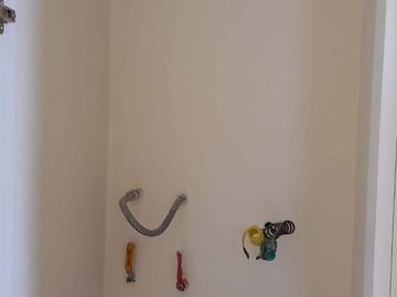 VENTA DE DEPARTAMENTO DE ESTRENO CON AIRES Y COCHERA EN SANTIAGO DE SURCO