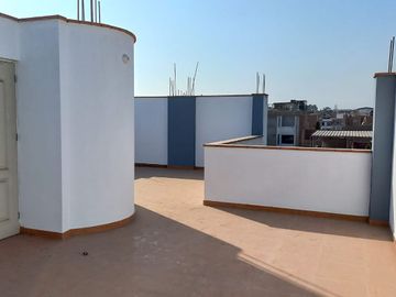 VENTA DE DEPARTAMENTO DE ESTRENO CON AIRES Y COCHERA EN SANTIAGO DE SURCO
