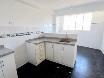 VENTA DE DEPARTAMENTO DE ESTRENO CON AIRES Y COCHERA EN SANTIAGO DE SURCO