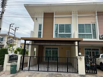 ขายบ้าน ทาวน์โฮมหลังริมสไตล์โมเดิร์น  #หมู่บ้านบุษบา เขาดิน-สวนเสือ