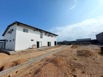 Venta Fabrica de Snacks de Estreno 2000 m² Terreno y 300 m² Bodega