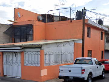 CASA EN CALLE FRANCISCO MORAZAN, GUSTAVO A. MADERO, CDMX CLV/.