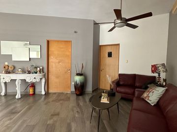 VENTA CASA EN PRIVADA SAN JERONIMO CON ALBERCA PRIVADA