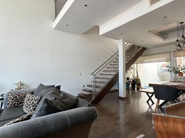 VENTA CASA EN PRIVADA SAN JERONIMO CON ALBERCA PRIVADA