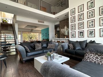 VENTA CASA EN PRIVADA SAN JERONIMO CON ALBERCA PRIVADA